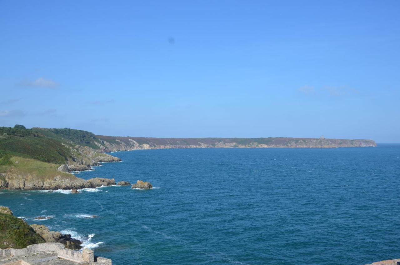 Bleu Outremer Saint-Cast-le-Guildo Exterior photo