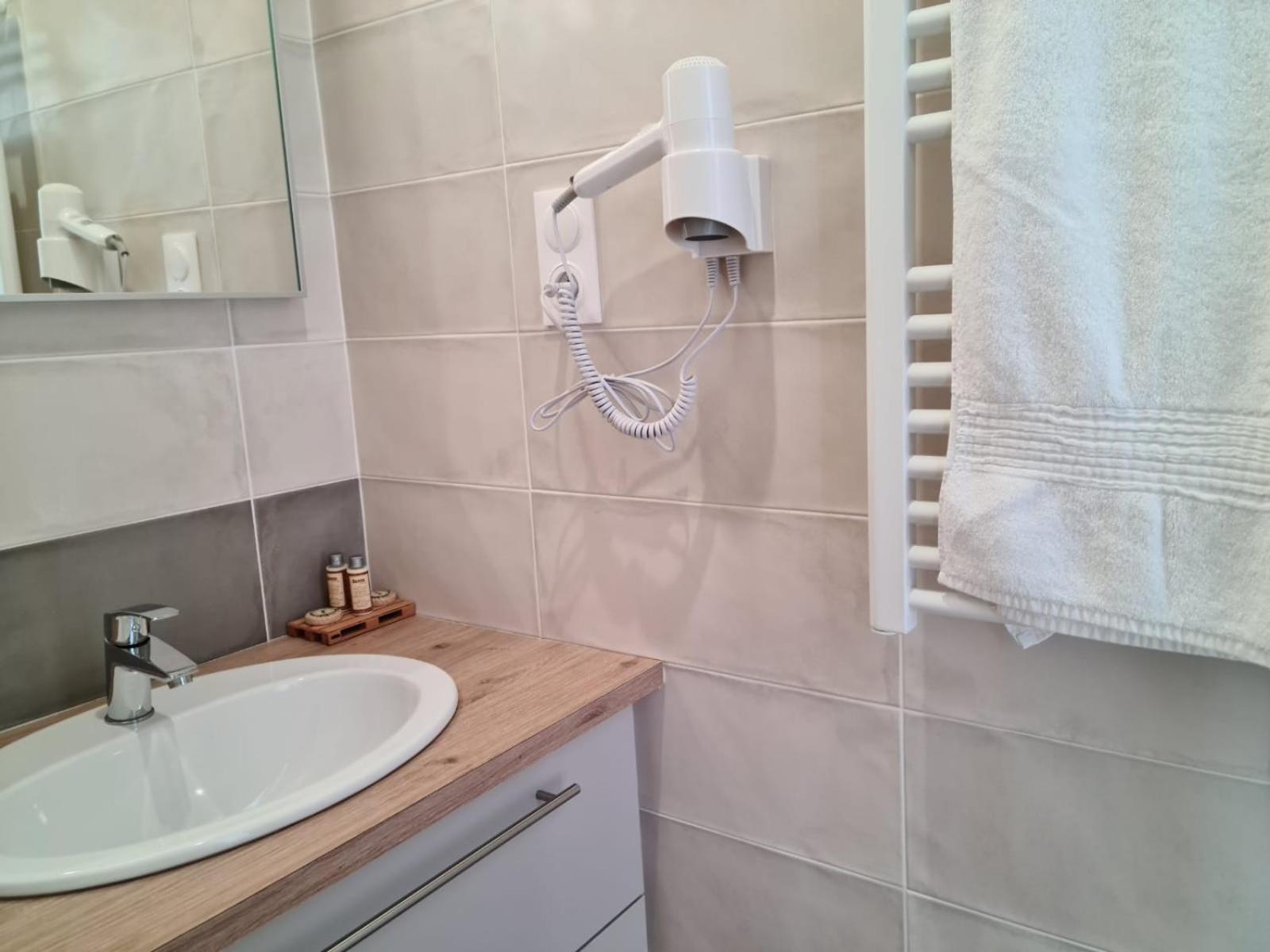 Bleu Outremer Saint-Cast-le-Guildo Room photo